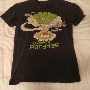 Green Day band tee